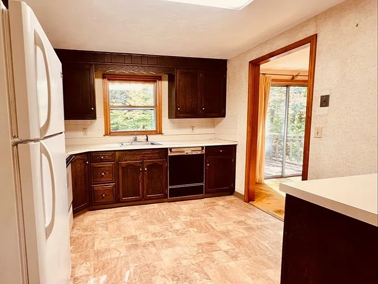 25 Wheeler Rd — Photo 4