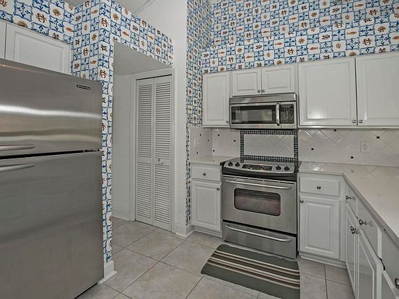 4th image of 124 Sea Hammock Way