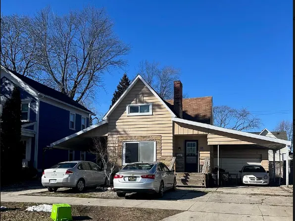 552 S Main St, Marine City, MI 48039