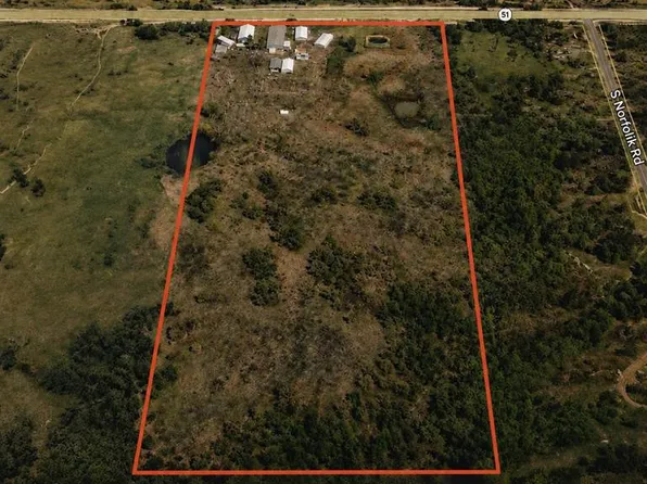 23515 E 6th St, Yale, OK 74085