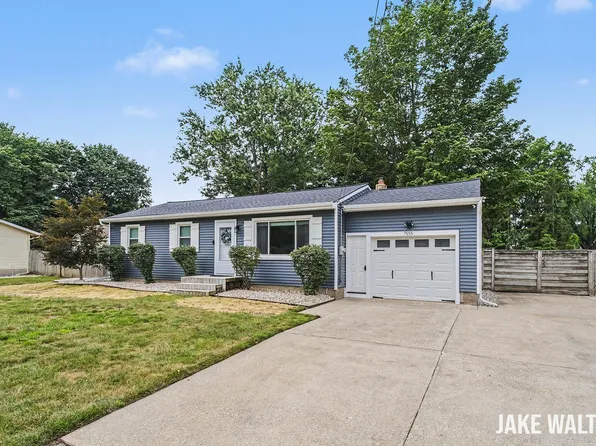 7555 22nd Ave, Jenison, MI 49428