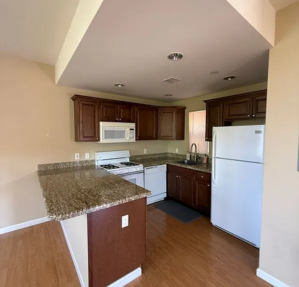 1769 Los Feliz Dr #3 — Photo 6