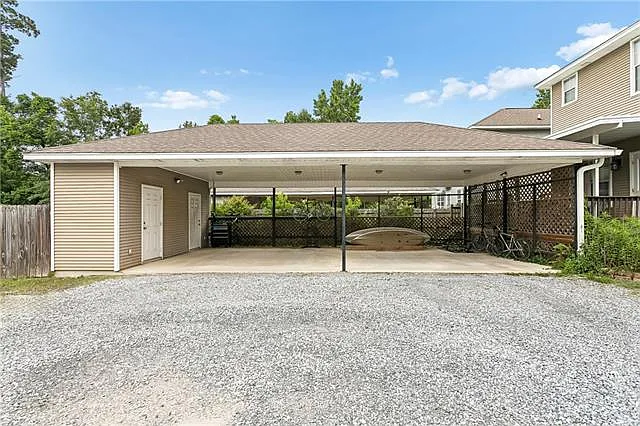 818 Carroll St — Photo 3
