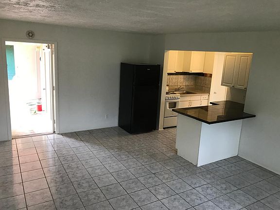 large photo...scroll down