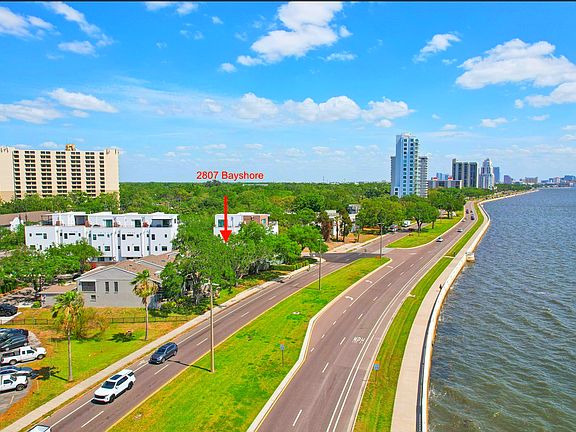 3rd image of 2807A Bayshore Blvd