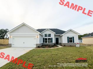 24 Thomas Way SE, Ludowici, GA 31316