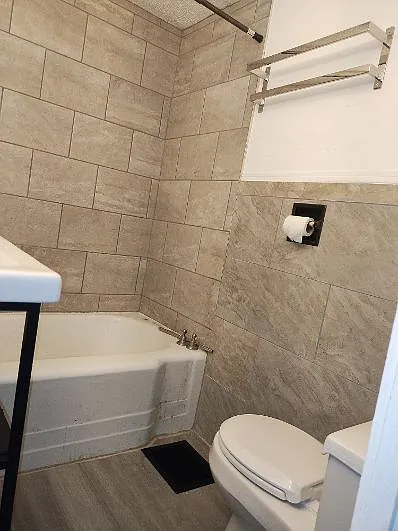 26 Wabash Ave — Photo 14