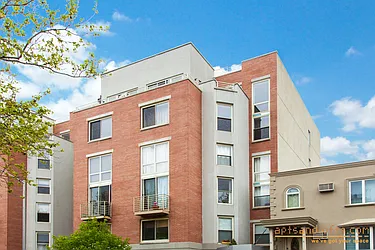 Sold by aptsandlofts.com