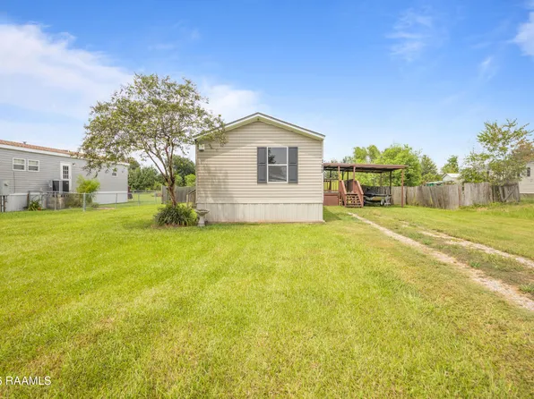 125 Robins Nest Ln, Lafayette, LA 70506
