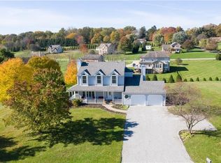 101 Cloverdale Dr, Evans City, PA 16033