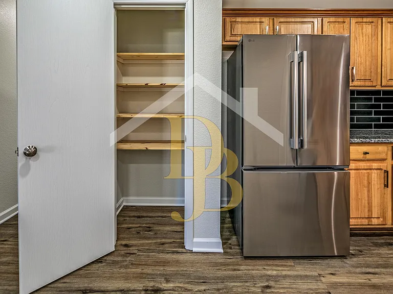 1111 173rd St #1111 — Photo 9