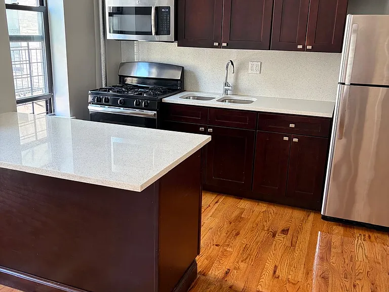 1520 Carroll St #3F — Photo 8