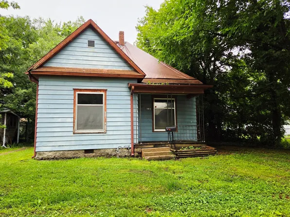2611 Crawford Ave, Parsons, KS 67357