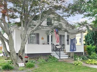 74 King St, Warren, RI 02885