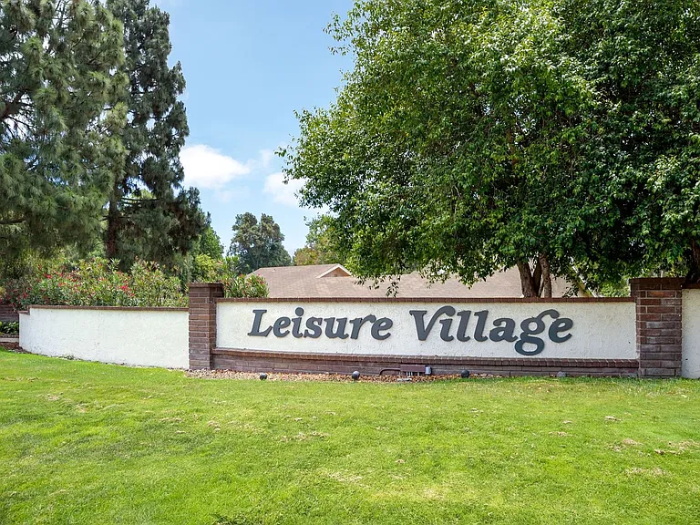 14117 Village 14 — Photo 12