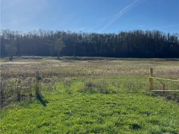 4768 Fette Rd SE, Dennison, OH 44621