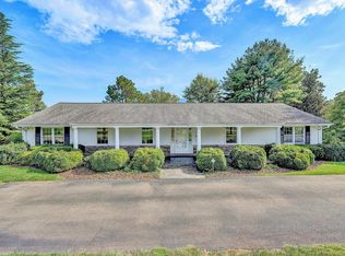 5668 Club Ln, Roanoke, VA 24018