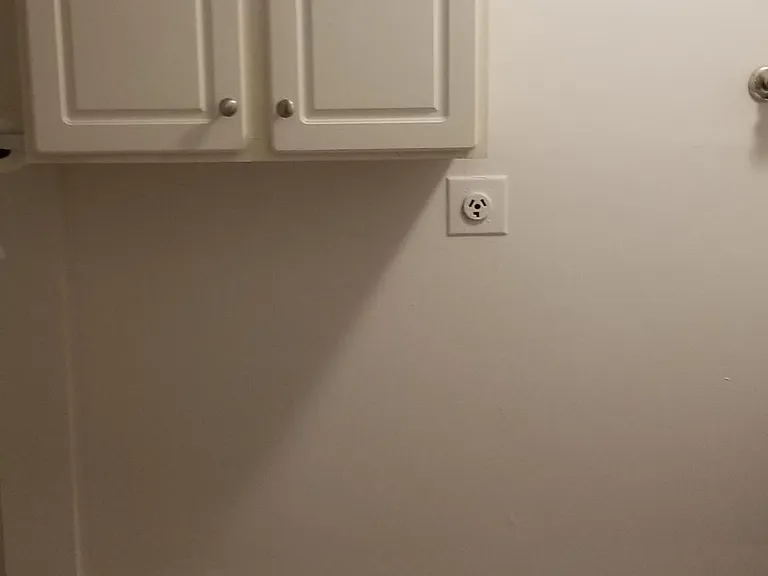 Washer and dryer hookups
