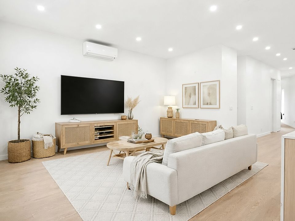 1st image of 192 Flatbush Ave APT 2W