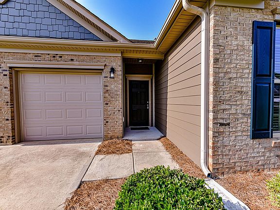 4th image of 5890 McClintock Dr