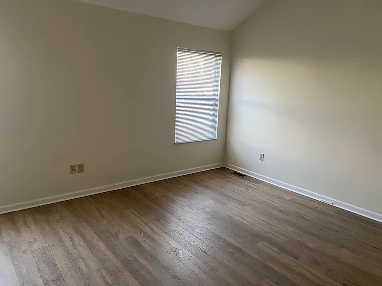 5942 Paron Pl — Photo 2