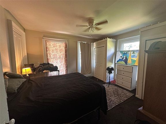 3rd image of 25 Bridge St #1