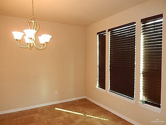 5th image of 3800 Santa Veronica St