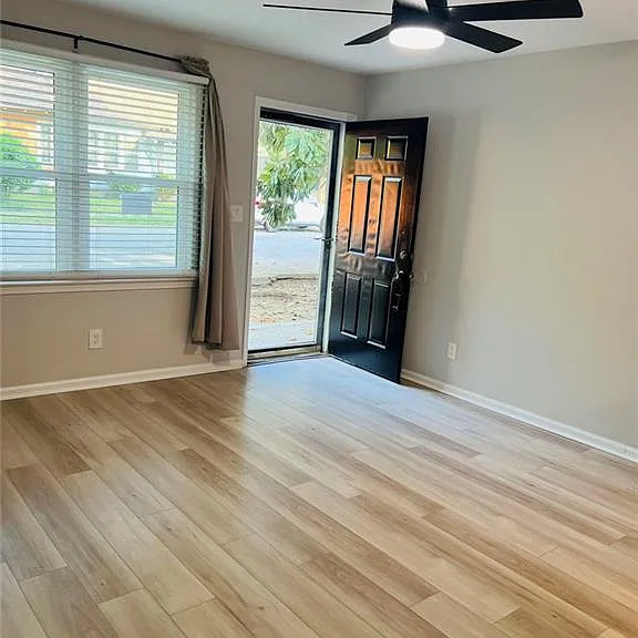 1455 Bryan Ave #B — Photo 6