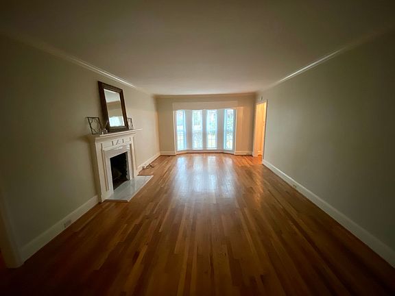 4th image of 614 Capitol Pl