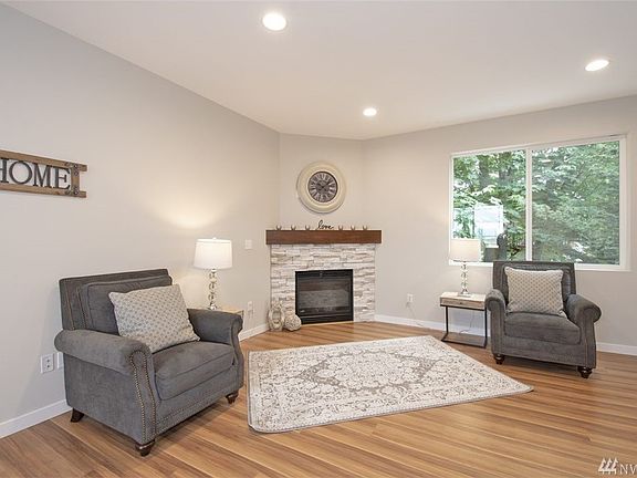 4th image of 19728 18th Avenue Ct E