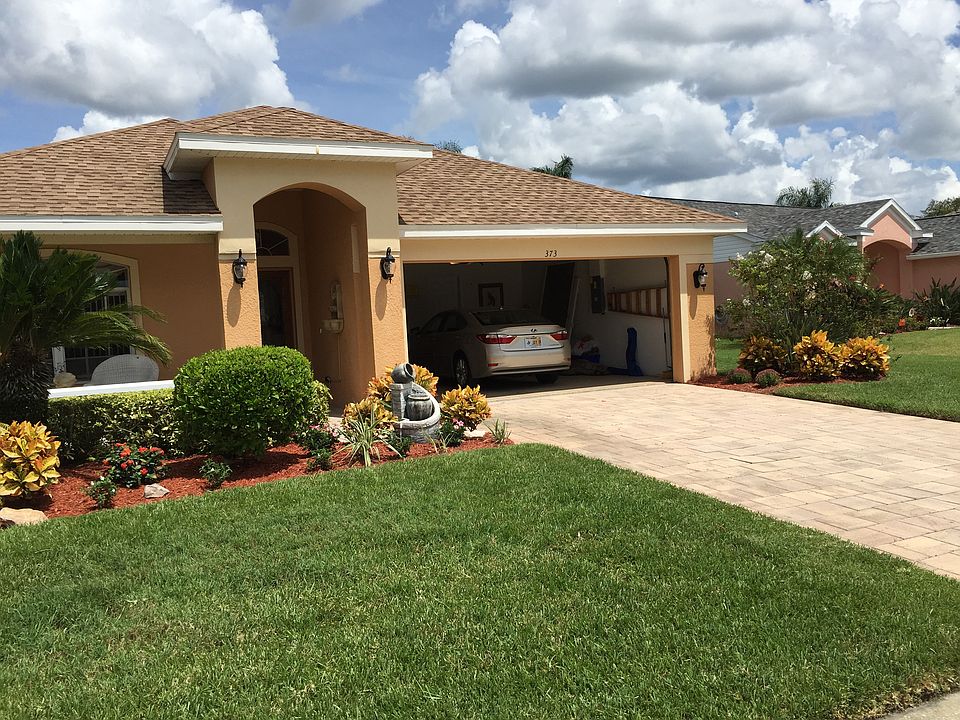 2nd image of 373 Fountainview Cir
