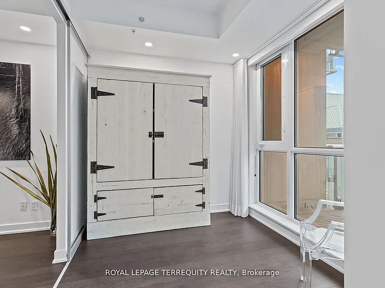 199 Richmond St W #1201 — Photo 14
