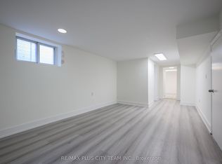 5 Ripon Rd #E03, Toronto, ON M4B 1H8