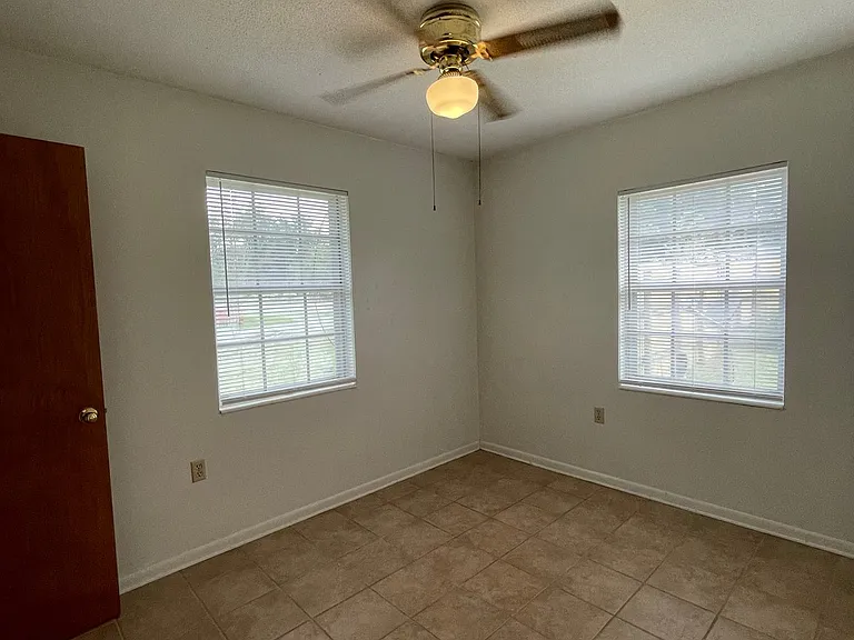 48 Fawn Ln — Photo 11