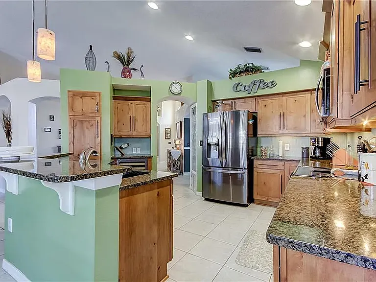 9015 Southbay Dr — Photo 17