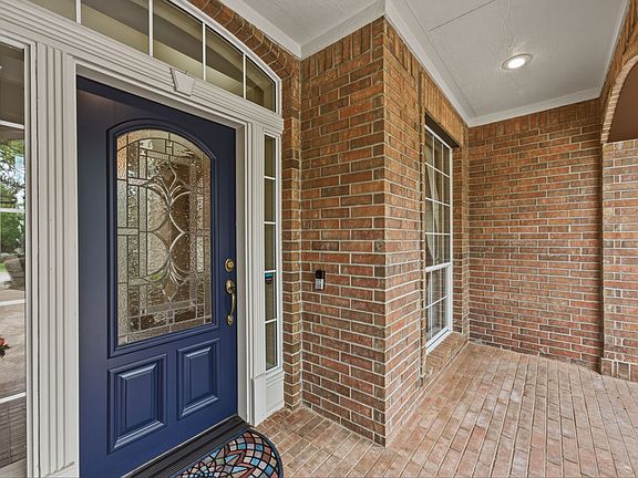 5th image of 10417 Peonia Ct