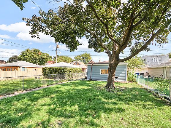 4th image of 3613 S 59th Ct