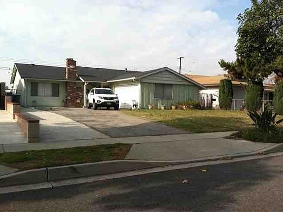 2nd image of 973 N Garsden Ave