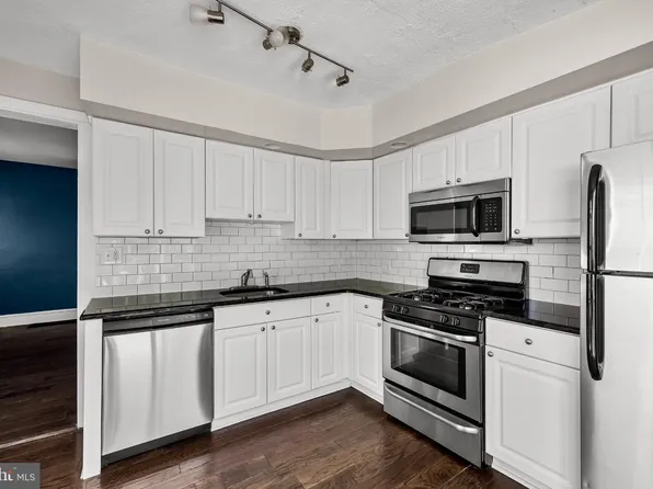 36 Brainerd St, Mount Holly, NJ 08060