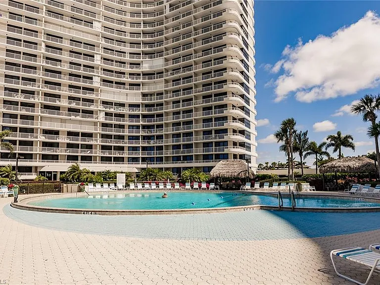 260 Seaview Ct #604 — Photo 22