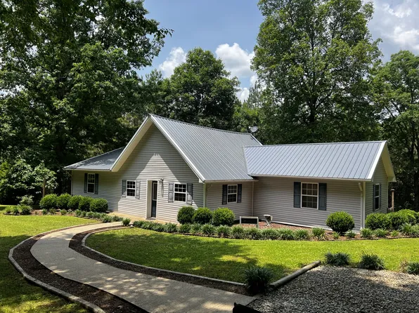 25 W Adkins Ln, Lawrenceburg, TN 38464