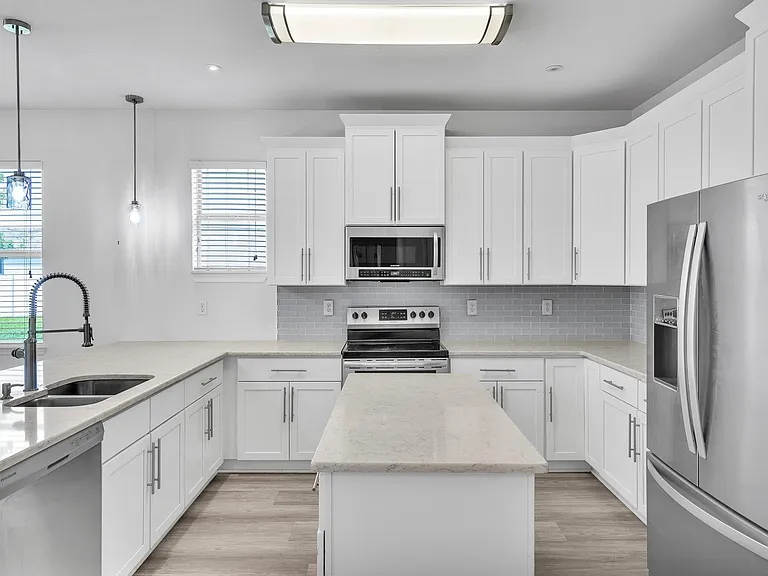 4810 Halls Mill Xing — Photo 11