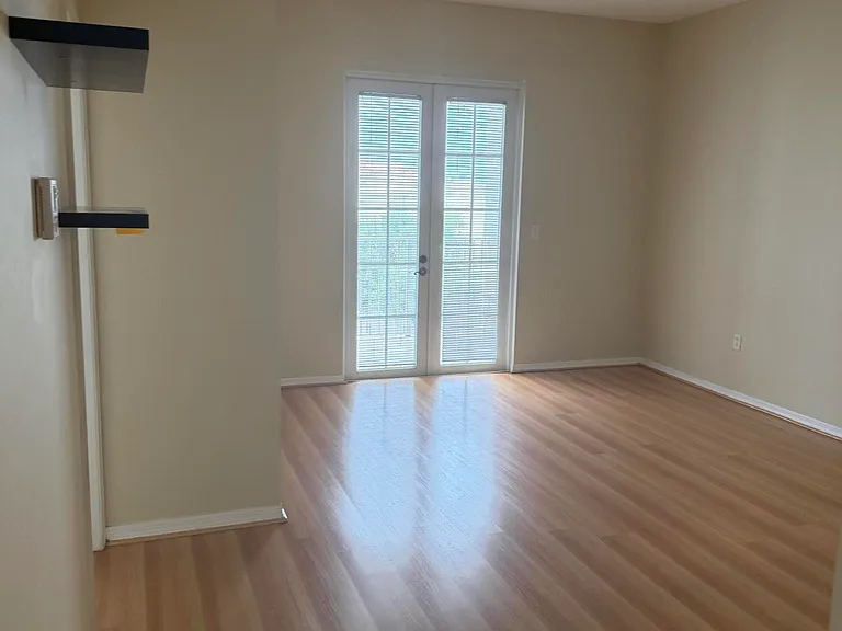 1200 Town Center Dr #405 — Photo 17