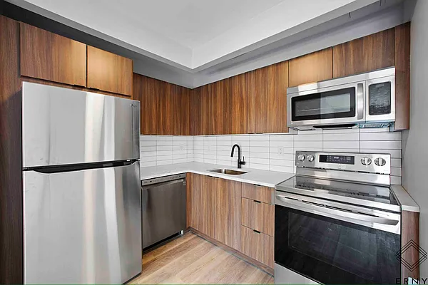 Rented by ERNY LLC | media 6