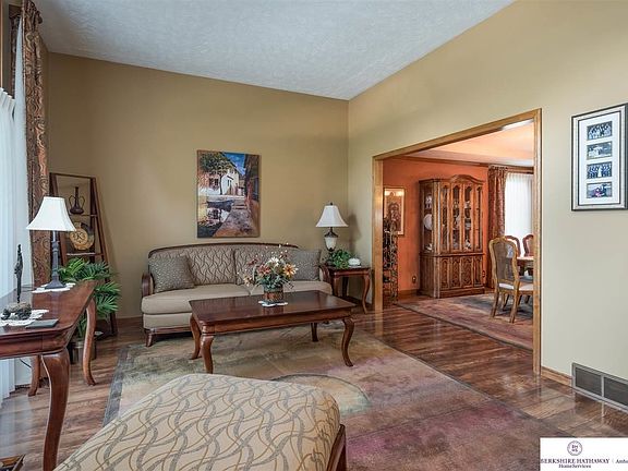 5th image of 14827 Underwood Ave