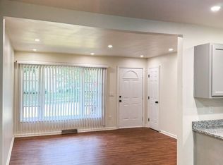 2801 Wedgefield Dr, Charlotte, NC 28208
