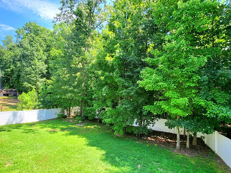 119 Ashley Woods Ct — Photo 33