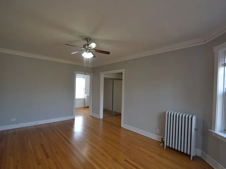 4402 N Rockwell St #3-4402-3 — Photo 19