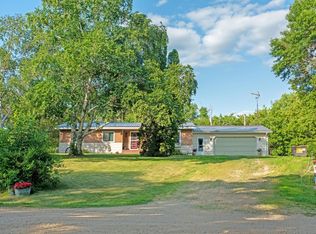 220 Cottonwood Rd, Fairmont, MN 56031