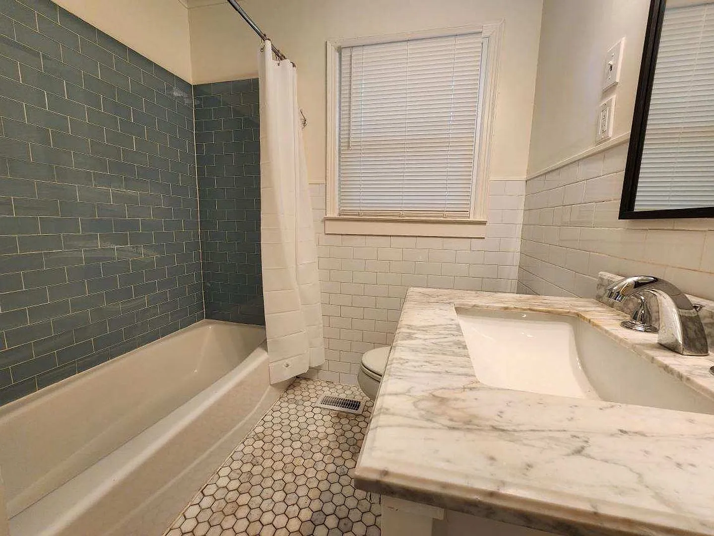 8612 Westwood Avenue — Photo 4